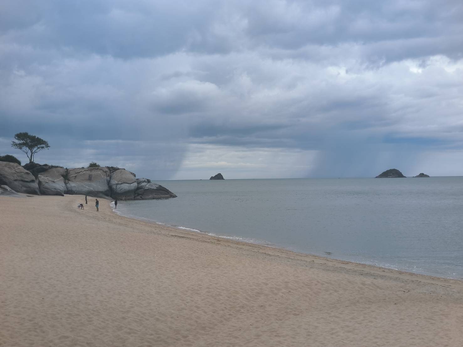 หาดหินยามเย็น